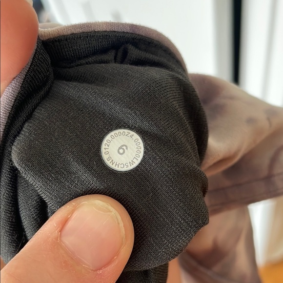 lululemon shibori leggings size 6 - Picture 4 of 5